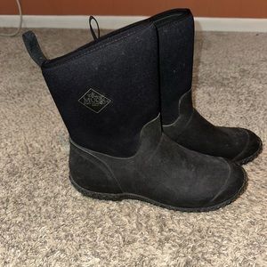 Women’s muck boots